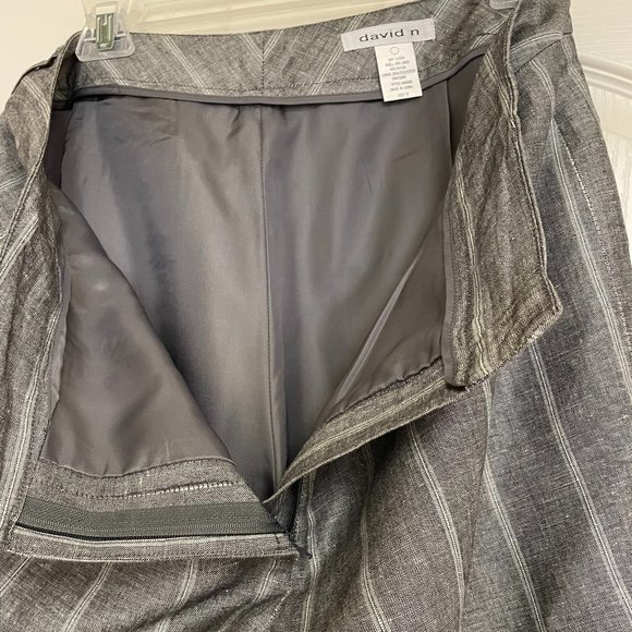 david n grey linen suit with jacket and mid-calf pants, size 12 - Picture 10 of 12